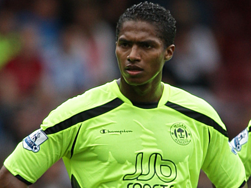 Top Football Players: Antonio Valencia Profile and Pictures/Images