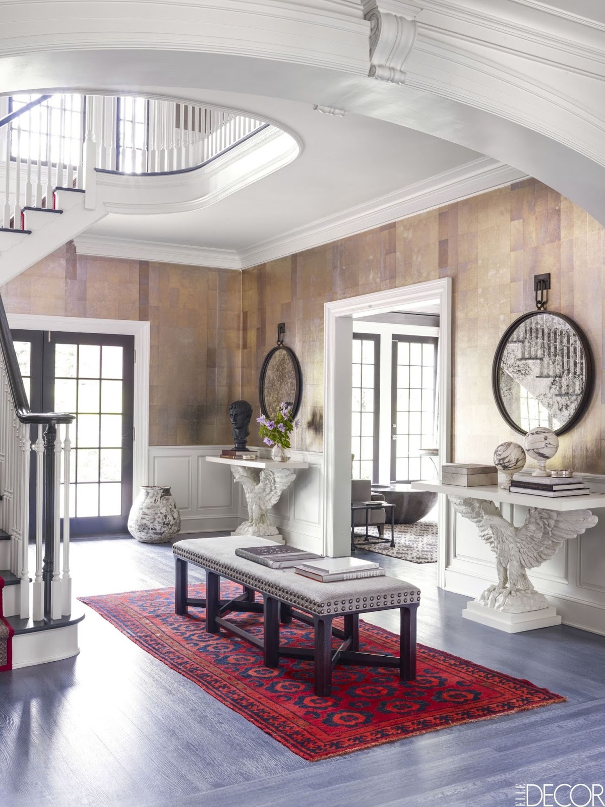 10 Great Ways to Decorate Your Foyer