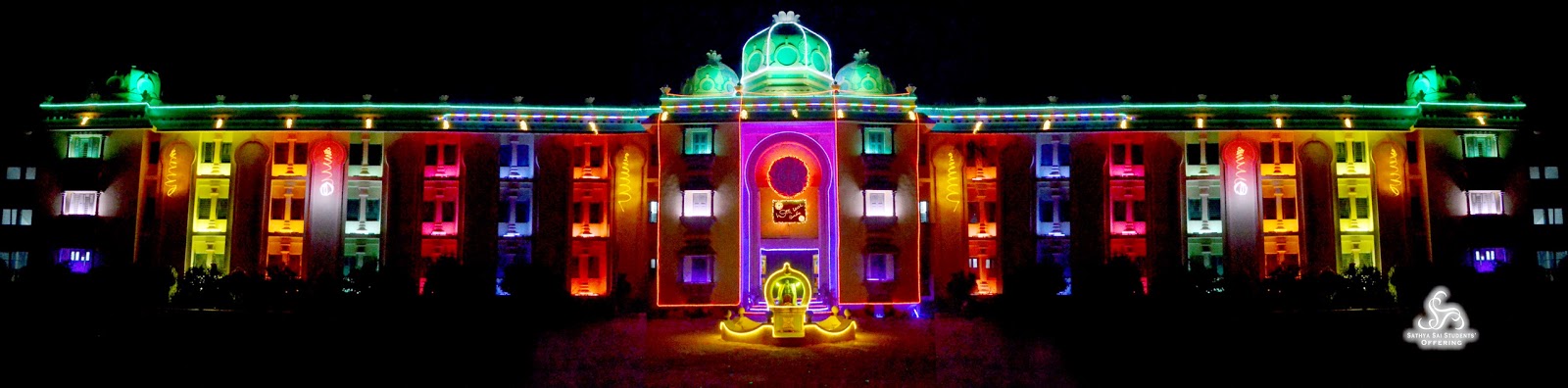 Sathya Sai with Students The Business School at Sri