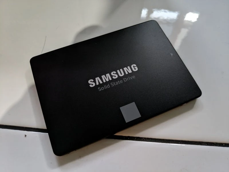 Review SSD Samsung 860 EVO 500GB, Cocok untuk Upgrade Laptop!