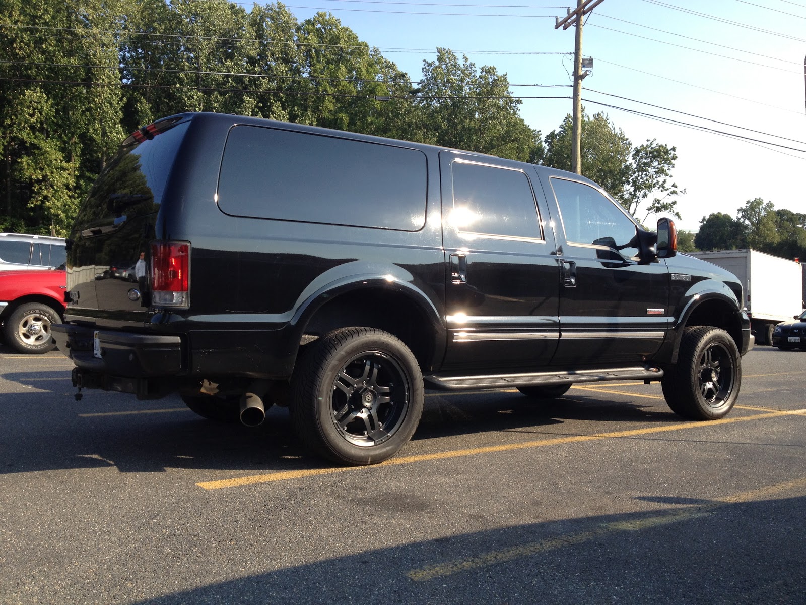 Hurleys Auto Audio: 2004 Ford Excursion For Full Entertainment System