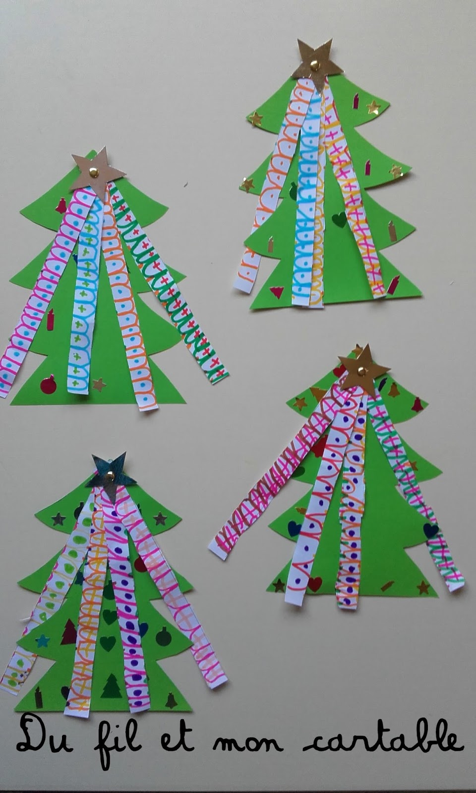Du fil et mon cartable : Mobile Sapin de Noël et graphismes