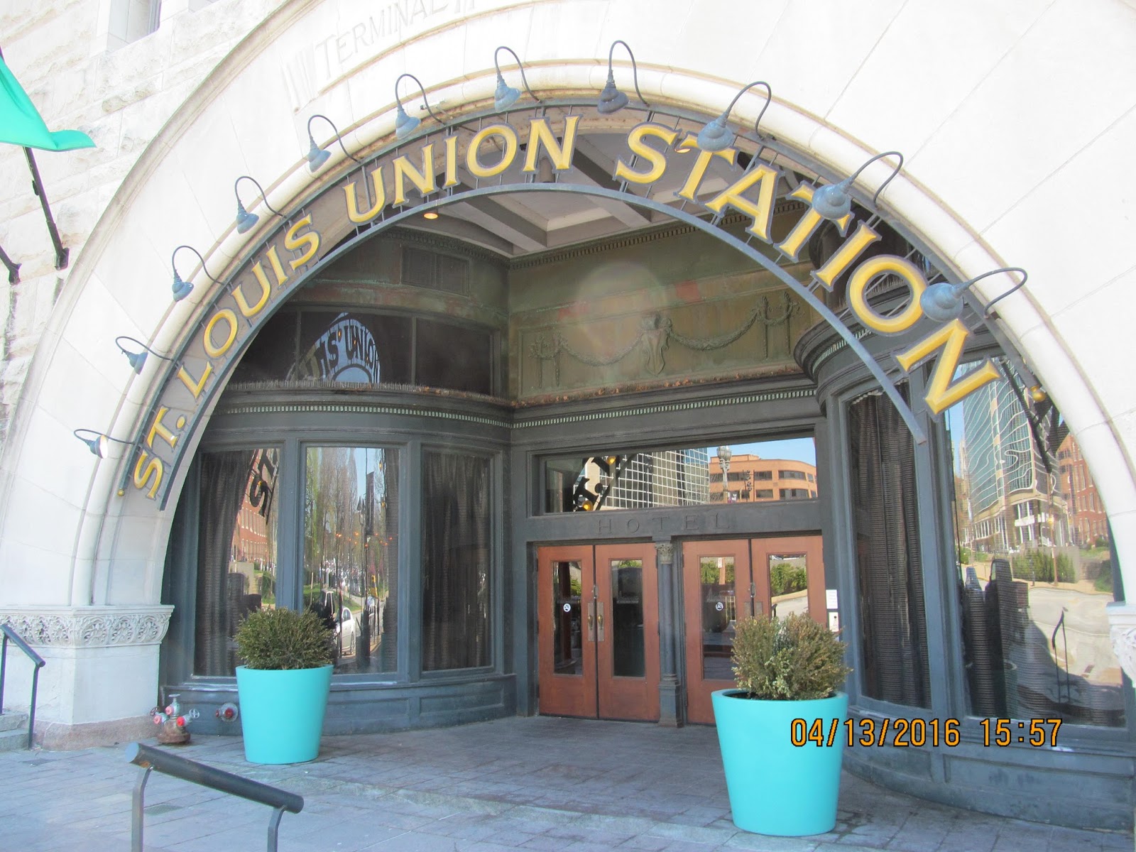 Trip to the Mall: St. Louis Union Station- Downtown STL