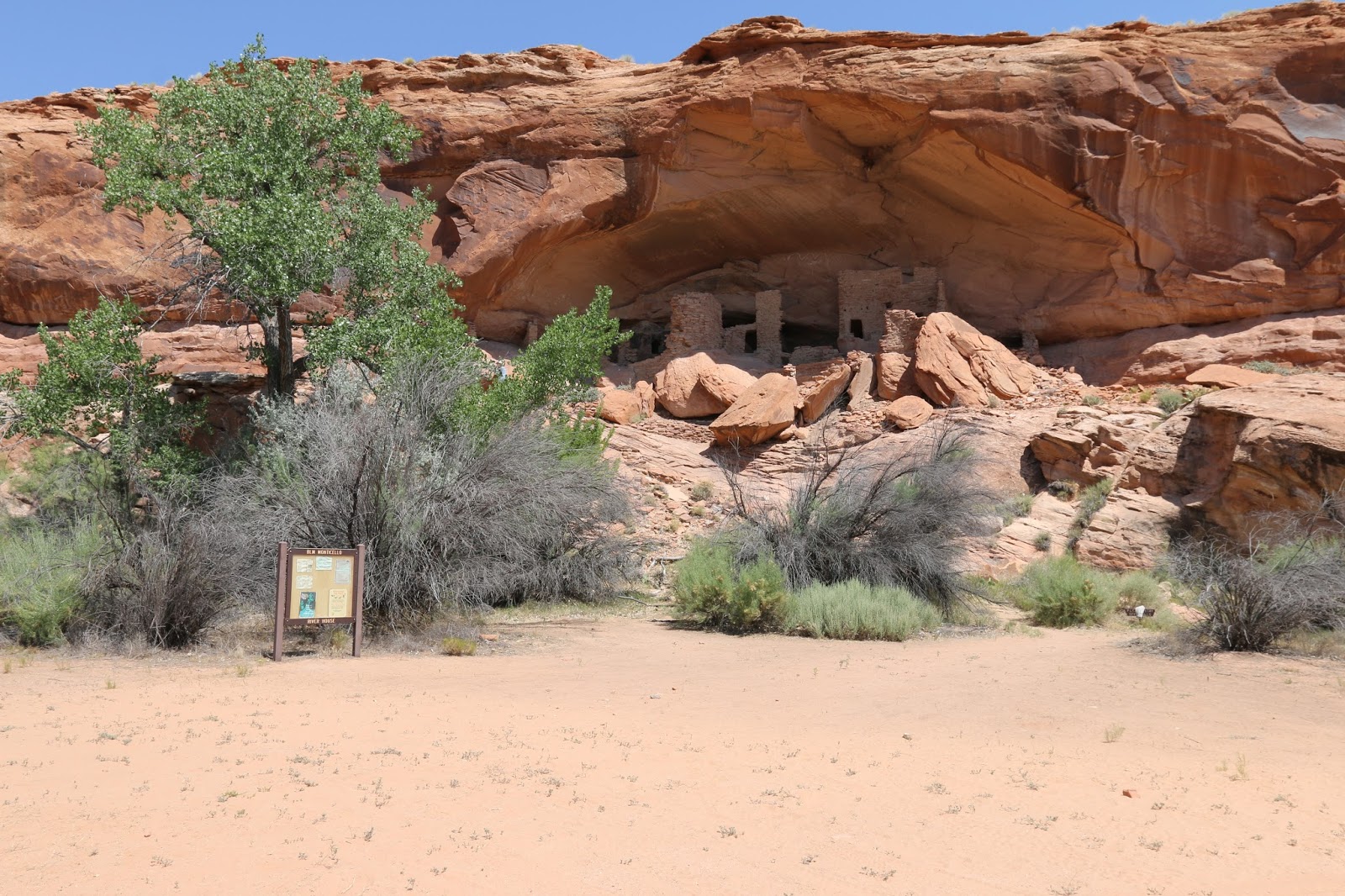 Gjhikescom river house ruin