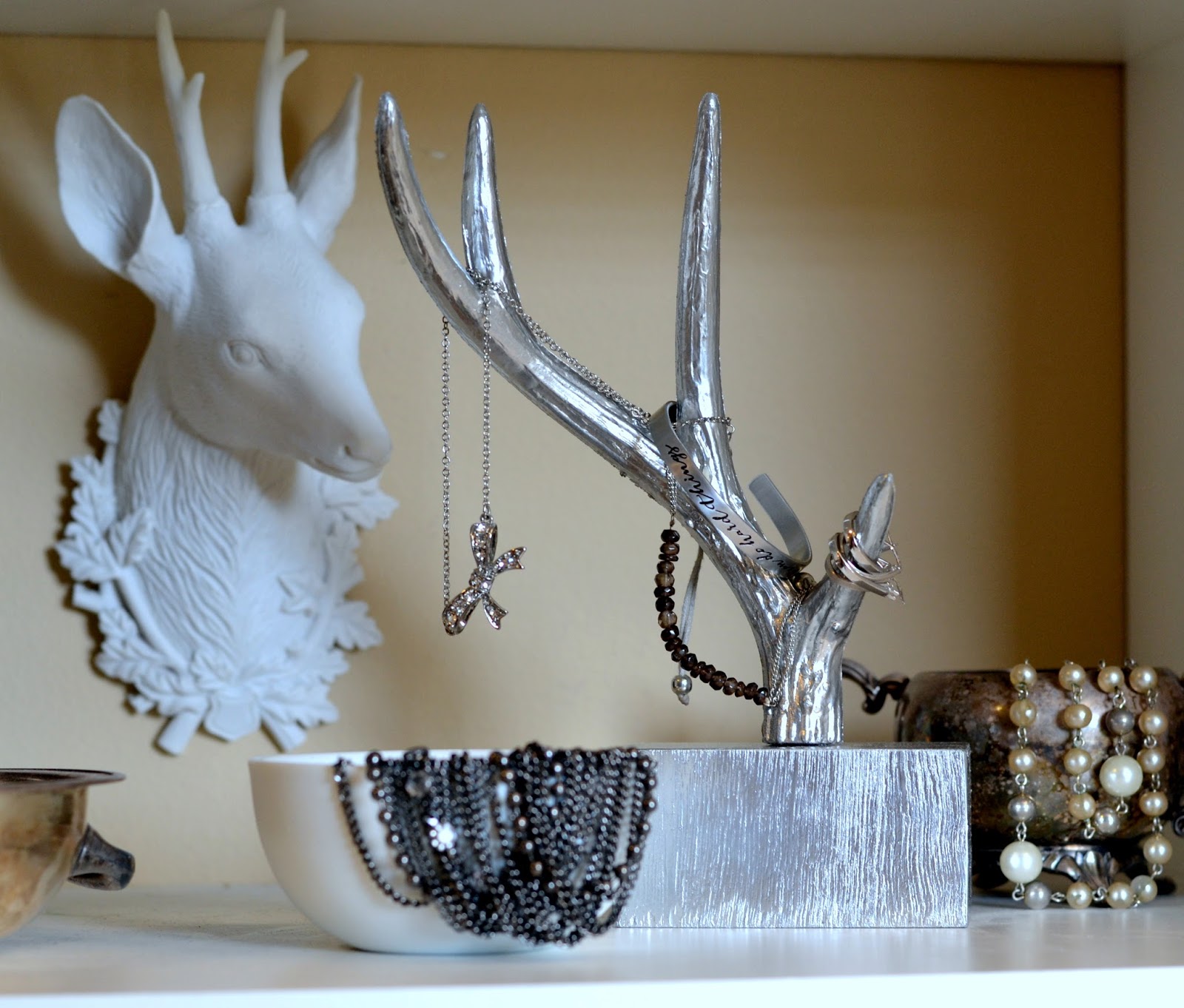 {easy to make} Antler Jewelry Tree Tutorial