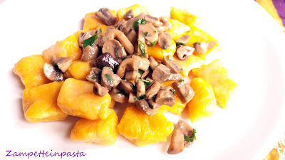 GNOCCHI DI ZUCCA CON FUNGHI