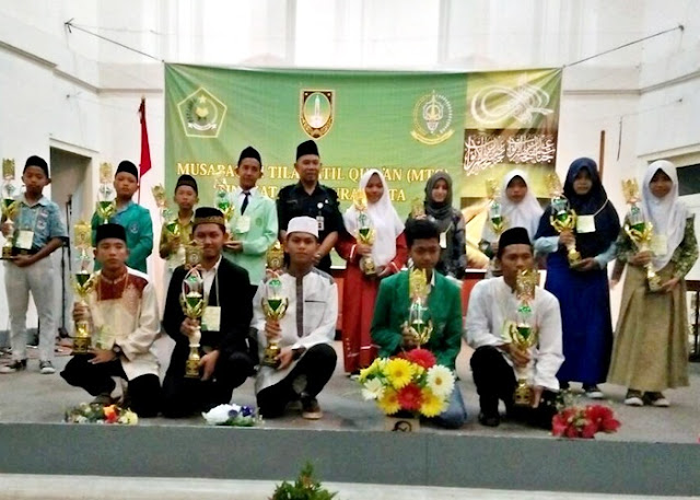 SMPN 8 Juarai Lomba Tilawah MTQ Pelajar 