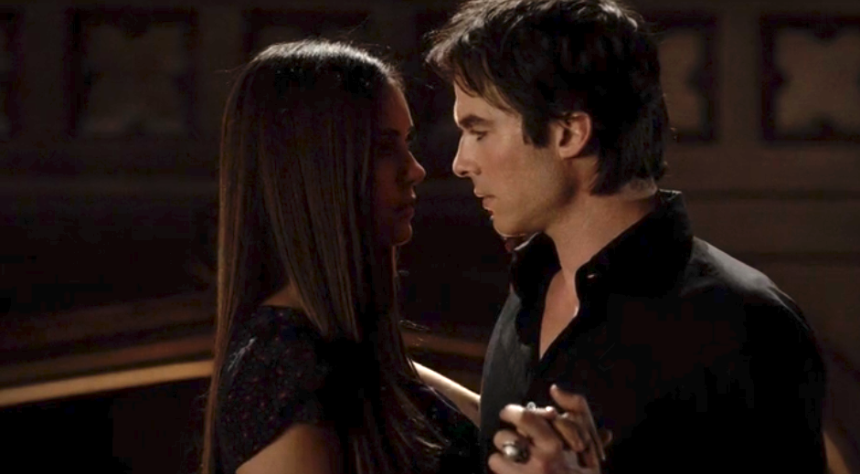 In Che Episodio Damon E Elena Si Baciano