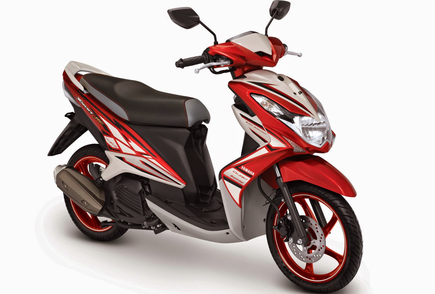 Yamaha Mio Sporty CW Cast Wheel 2011 Agresif Mengincar Posisi