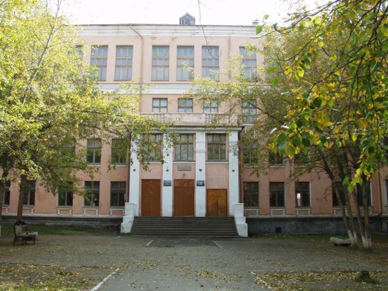 32 школа родники раменский. 32 школа энгельс. 24 школа набережные челны. 32 школа энгельс. Школа 32 энгельс фото.