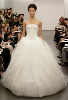 Fashion And Stylish Dresses Blog: Vera Wang 2013 Fall Wedding Dresses ...