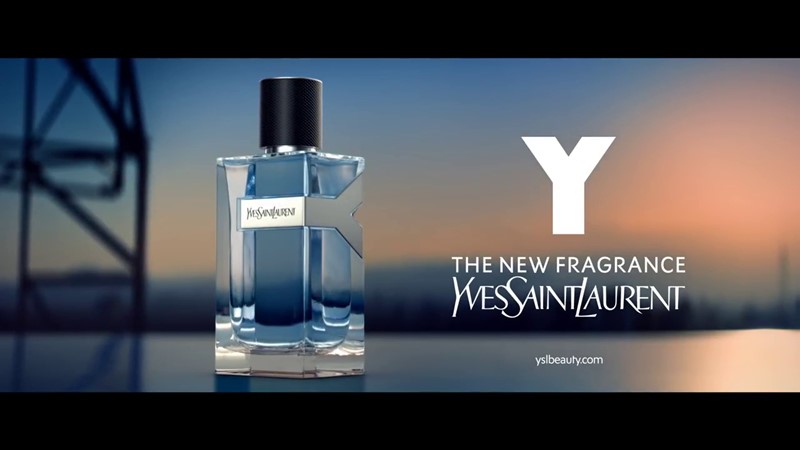 Tre non modelli nella pubblicità del profumo Y Yves Saint everything starts with yve saint laurent profumo