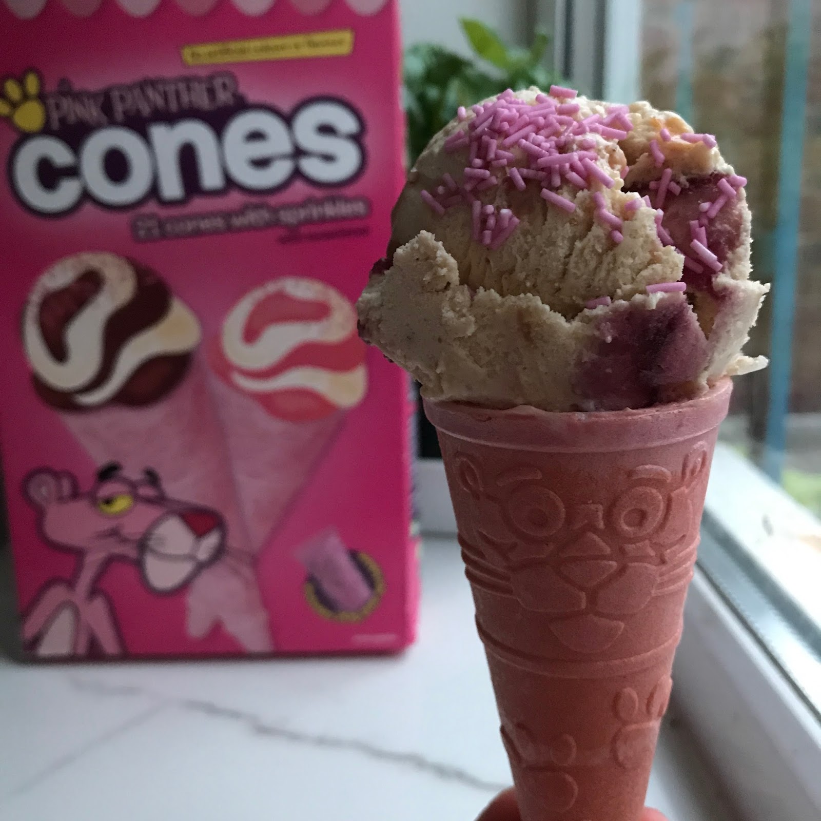 Archived Reviews From Amy Seeks New Treats NEW! Pink Panther Ice Cream Cones (Home Bargains)