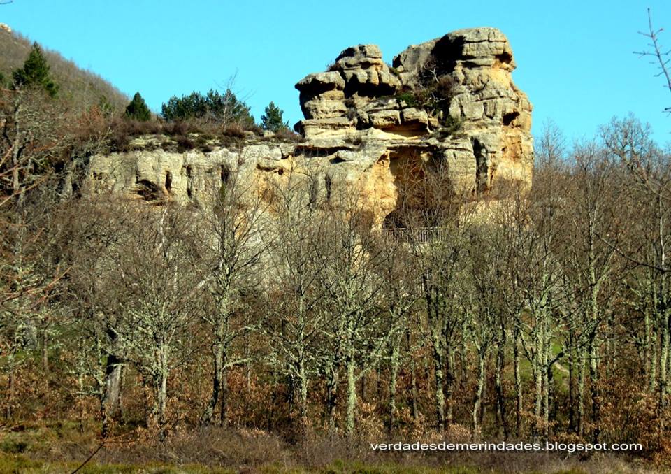 VERDADES DE MERINDADES Ermita rupestre de San Miguel de Presillas de