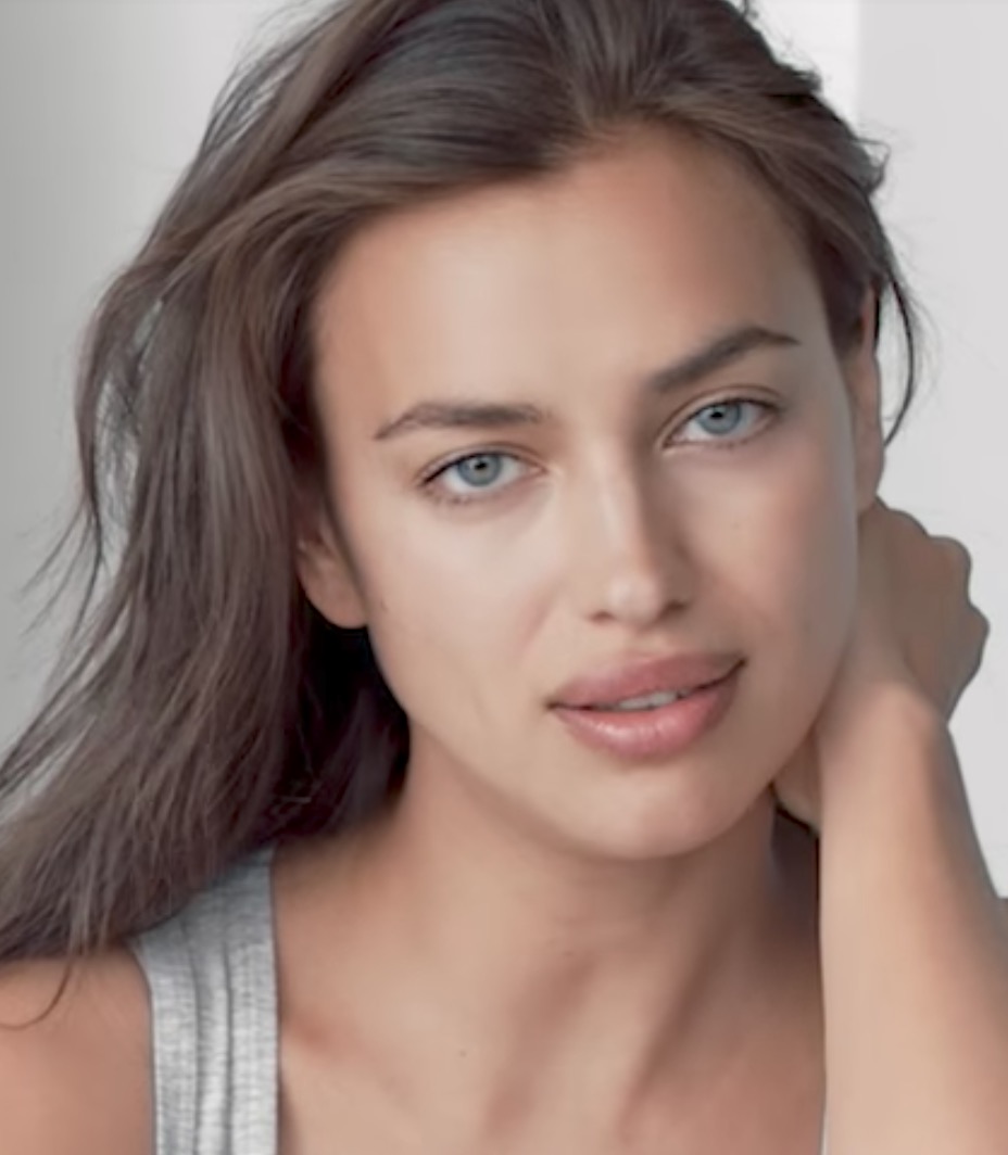 Modella INTIMISSIMI 2017 ultimo SPOT 2017 in cui parla di bellezza