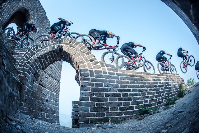 David Cachon, mountain bike en la Gran Muralla China