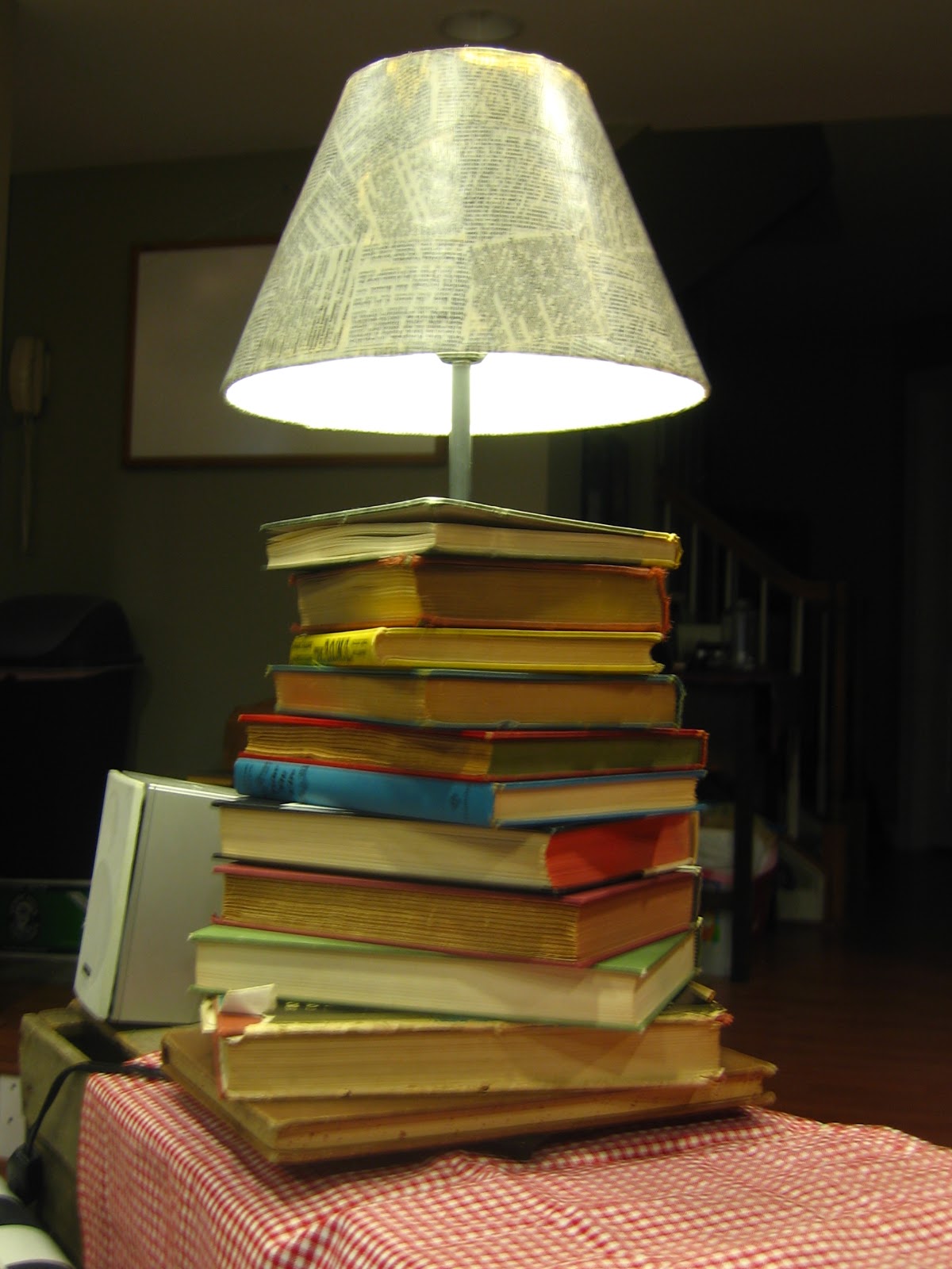 Mari Makes Project Book Lamp Deluxe!