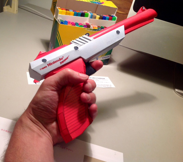 Ninjatoes' papercraft weblog NES Zapper, Kim Possible and LEGO Star