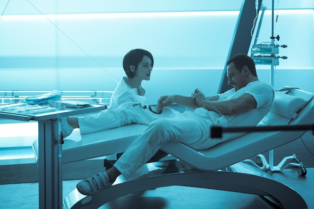 PRESENT TIME: Marion Cotillard as Sophia Rikkin and Michael Fassbender as Callum Lynch in ASSASSIN'S CREED. assassin's creed movie still marion cotillard fassbender
