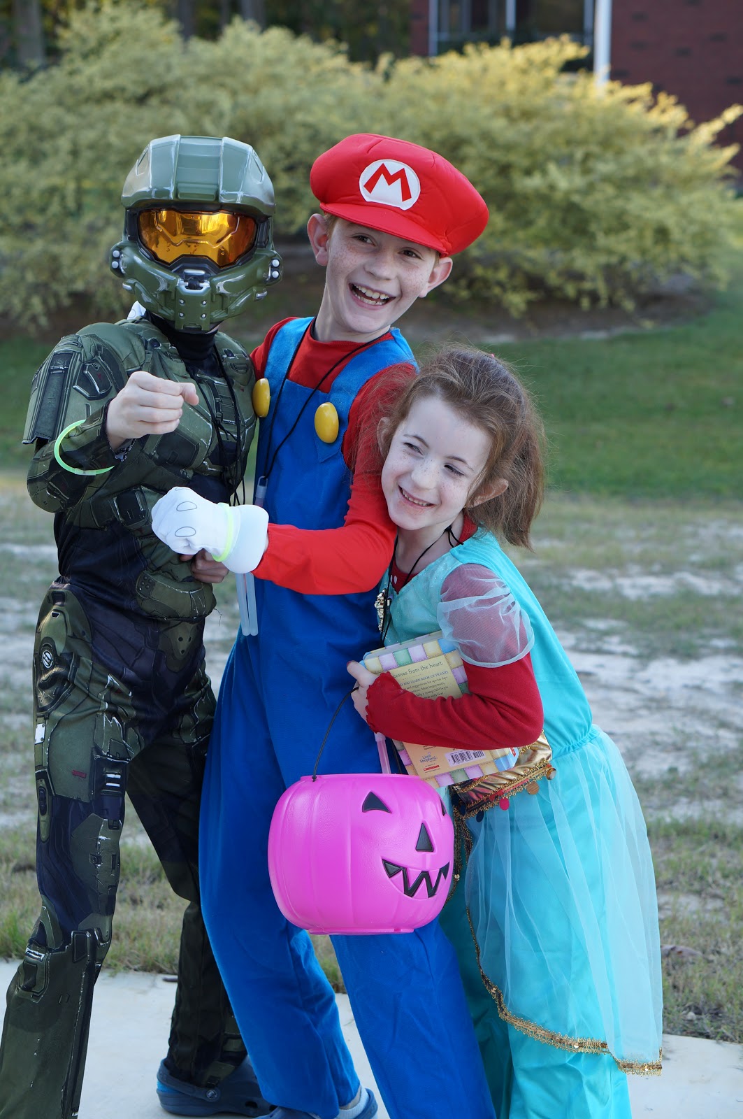 KEEPIN' IT REAL HALLOWEEN COSTUMES Rebecca Lately