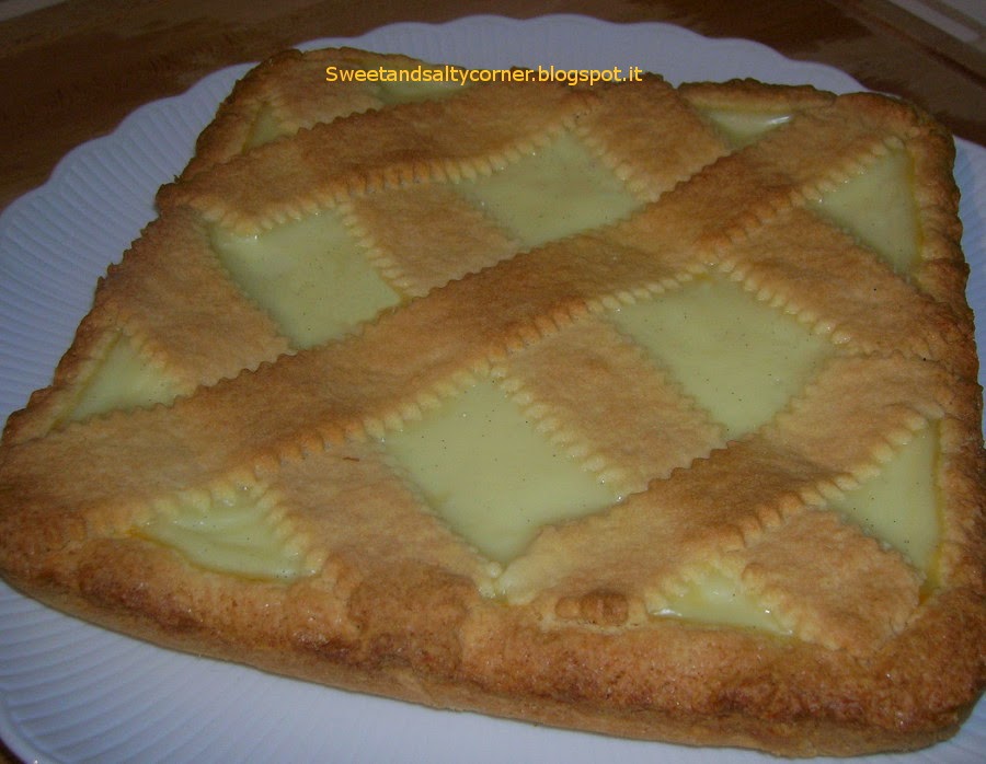 crostata con crema di latte alla vaniglia