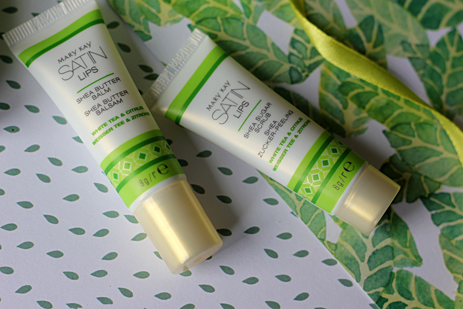 Mary Kay Satin Lips White Tea & Citrus Система по уходу за губами Белый