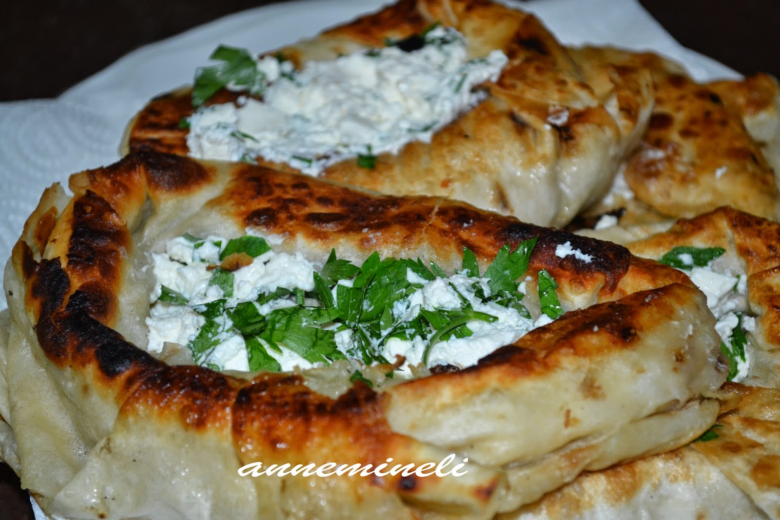 ANNEMİNELİ RAMAZAN İÇİN TADINA DOYAMIYACAĞINIZ KÖY YUFKASINDAN HAVUZ