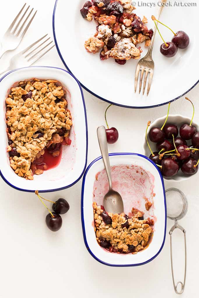 How to prepare cherry muesli crumble recipe
