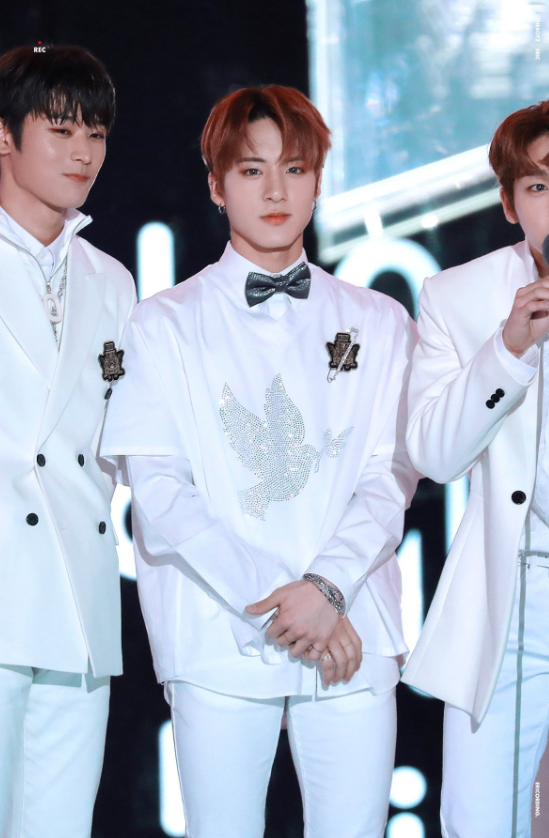 코디 열일했다는 더보이즈 레드카펫 의상 | 인스티즈