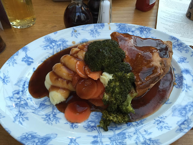the cottage loaf llandudno steak and ale pie