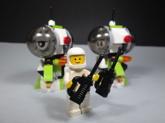 Spaceman e os Orbitons