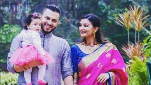 Dimpy Ganguli Family Husband Son Daughter Father Mother Age Height Biography Profile Wedding Photos