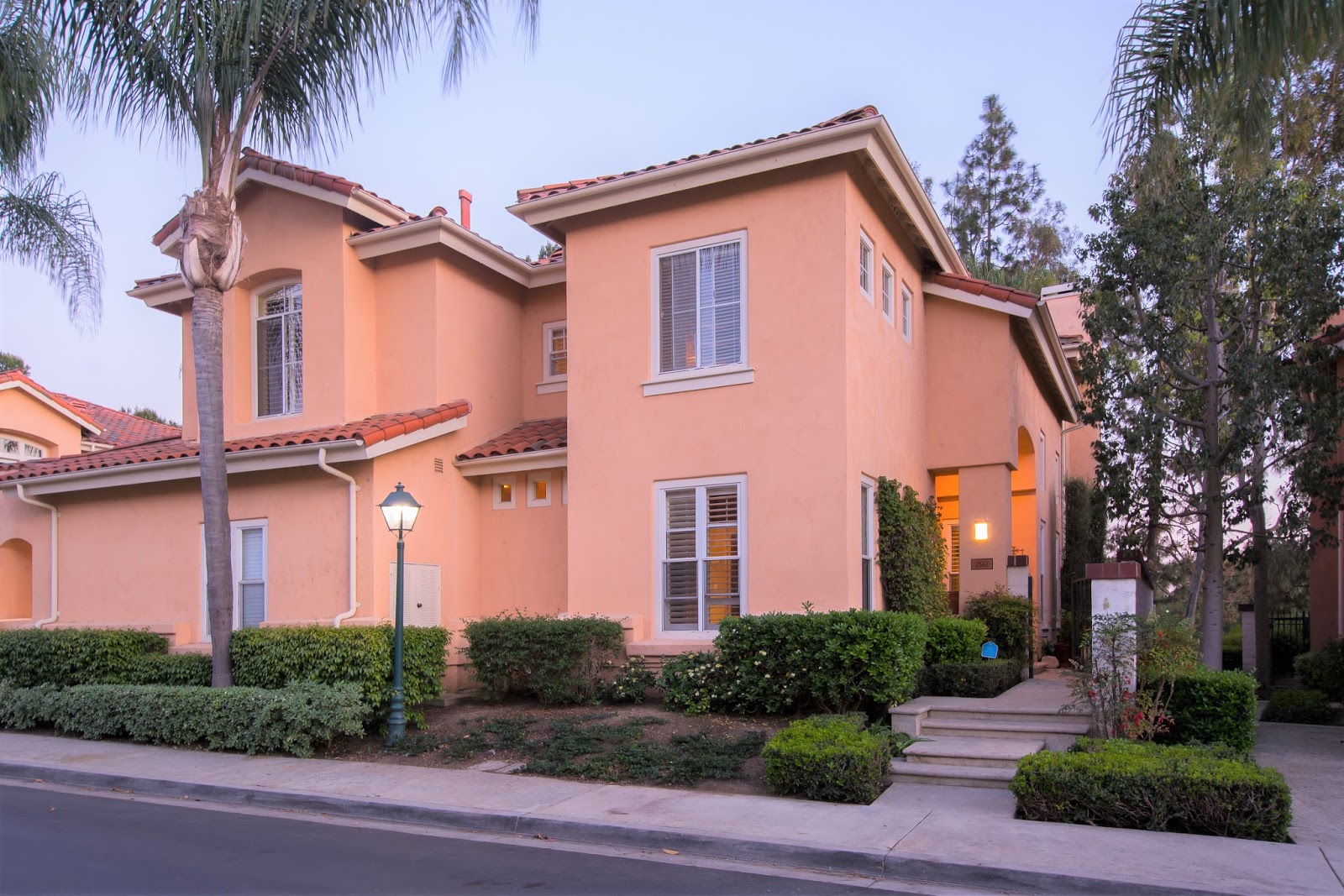 Wakeham Real Estate 2542 Aquasanta Tustin Ranch 4 Bedrooms with Golf