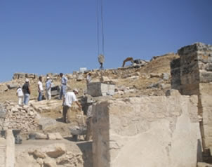 La tumba de Felipe durante excavaciones