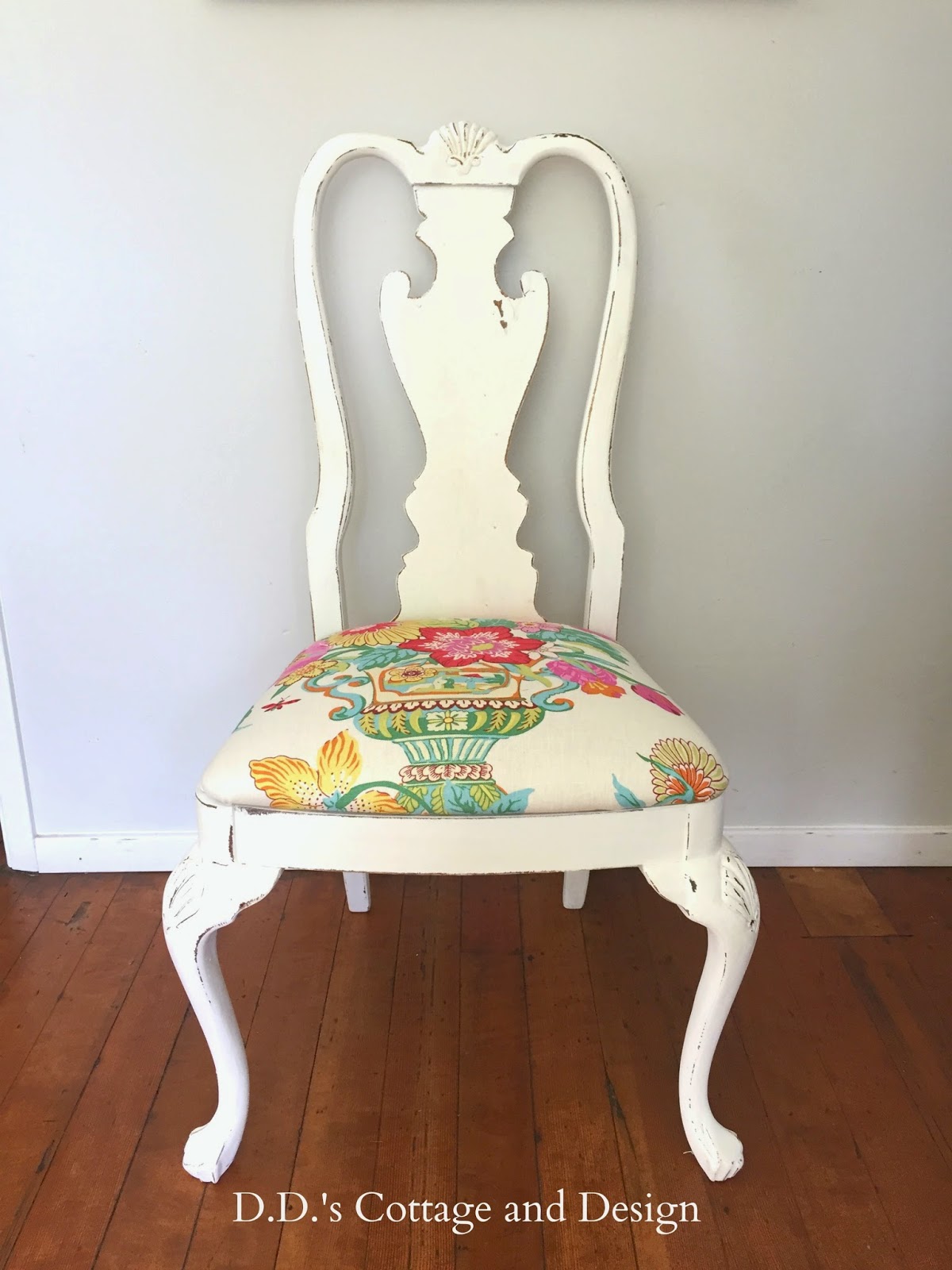 D.D.'s Cottage and Design: Bold Chair for my Daughter