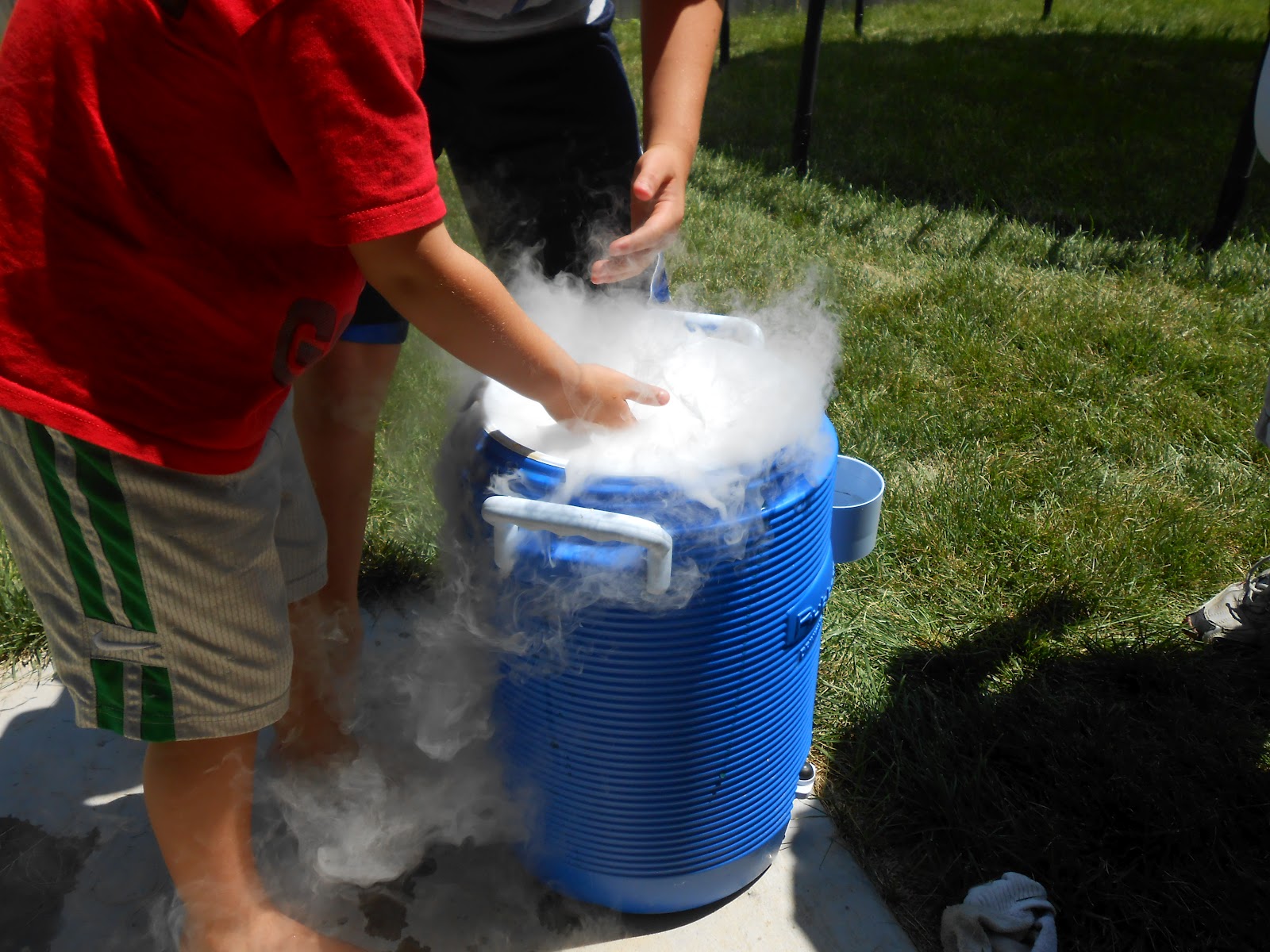 Double the Deliciousness Homemade Dry Ice Rootbeer