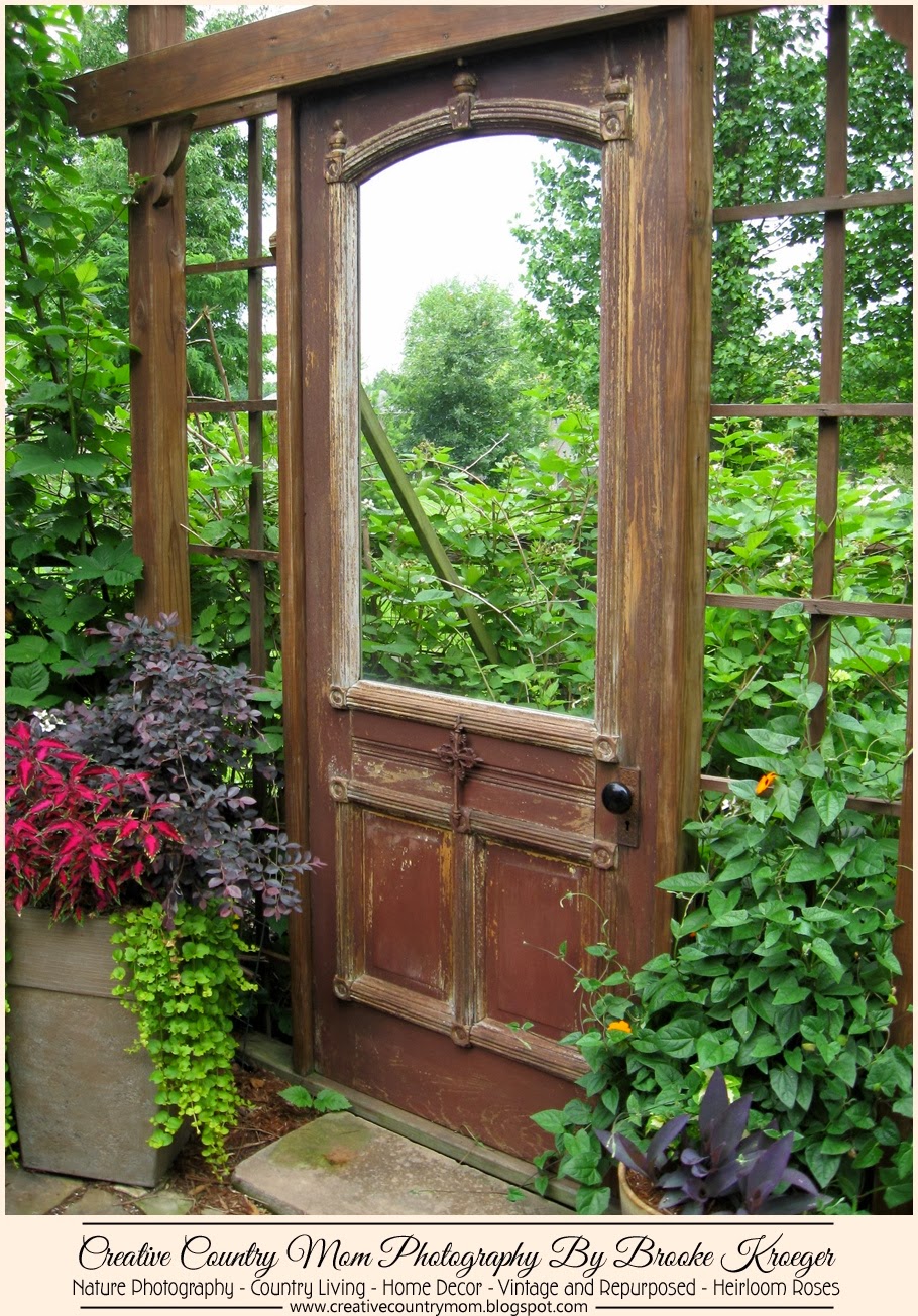 Creative Country Mom: Garden Gawkers #10 - Fantastic Antique Door ...