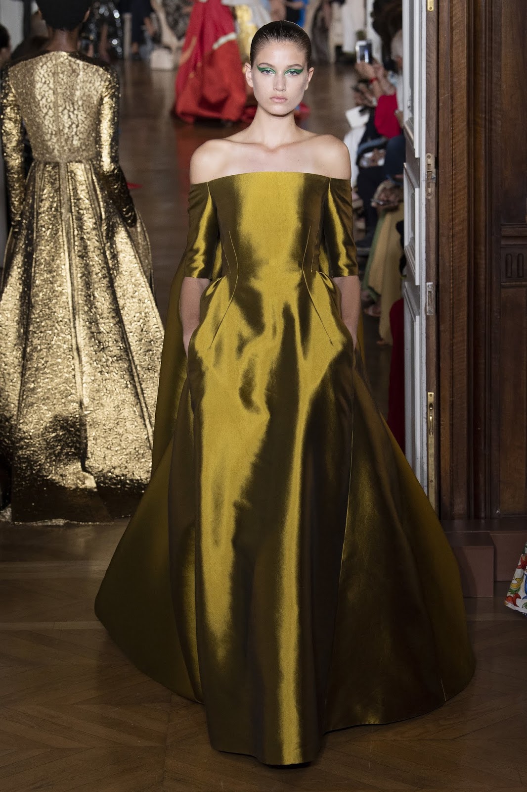 Haute Couture Glamour: VALENTINO