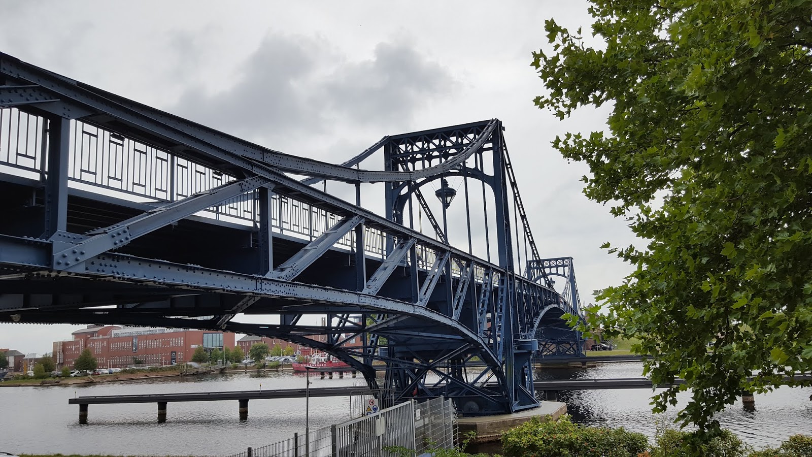 Die Broschure Trotzdem Dabei