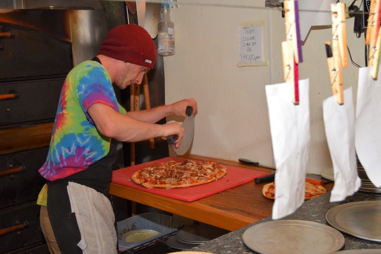 ATTN MEN Grab Pepperoni Bill’s for Men Make Dinner Day