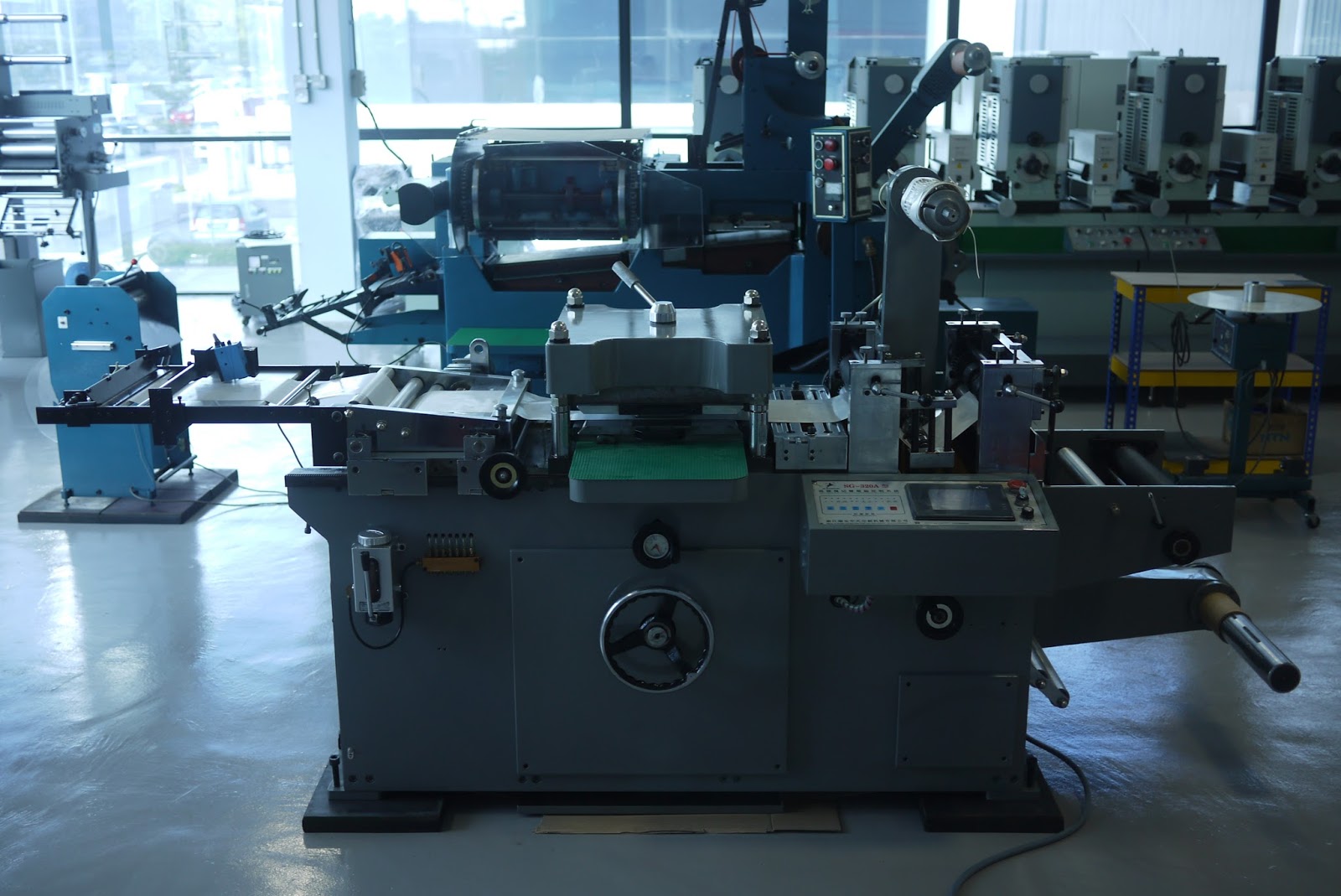 MetroGraphic Equipment ZONTEN SG320A FlatBed DieCut Machine