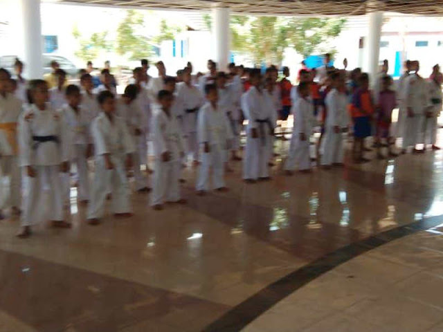 Satpol PP Gelar Kejuaraan Karate Pelajar di Kepulauan Tanimbar Satpol PP Gelar Kejuaraan Karate Pelajar di Kepulauan Tanimbar