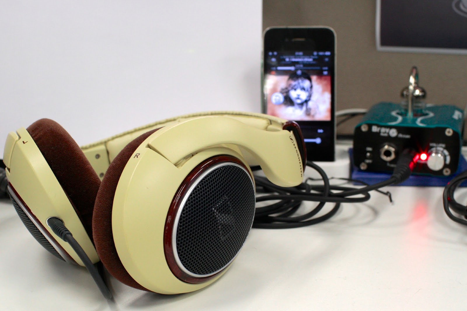 Tech Attack Sennheiser HD 598