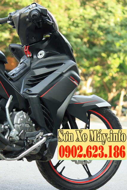 Sơn phối màu xe Exciter 2011 màu đen nhám Lamborghini