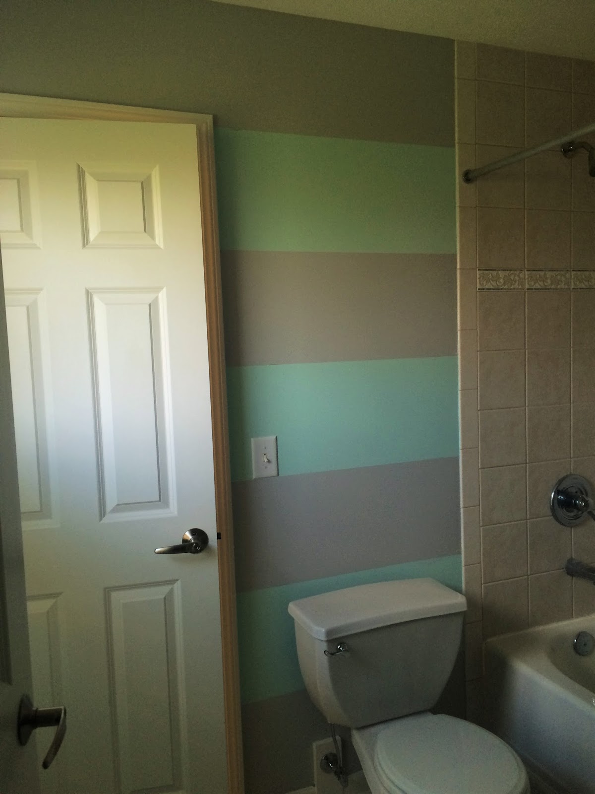 {Jessica Stout Design} Jack & Jill Bathroom Stripes