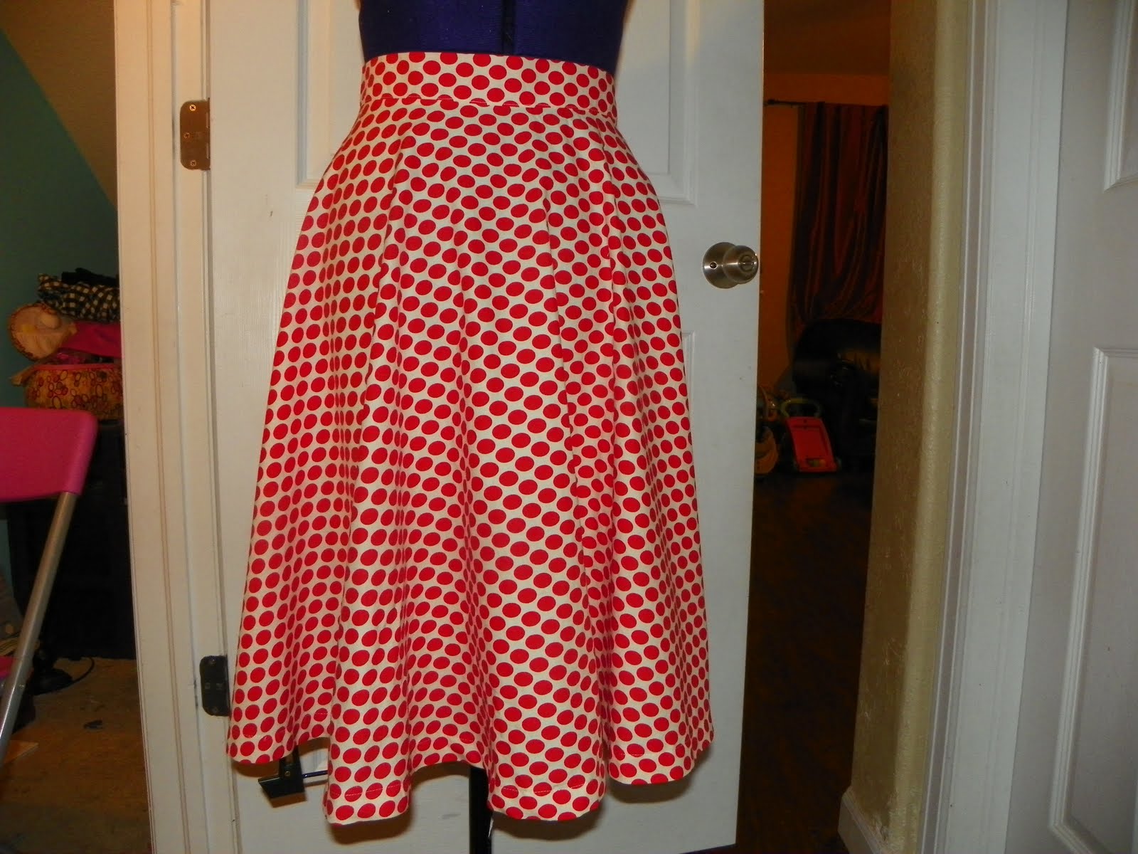 Motherhood - One Margarita at a Time: How To- Wide Hem on a Circle Skirt