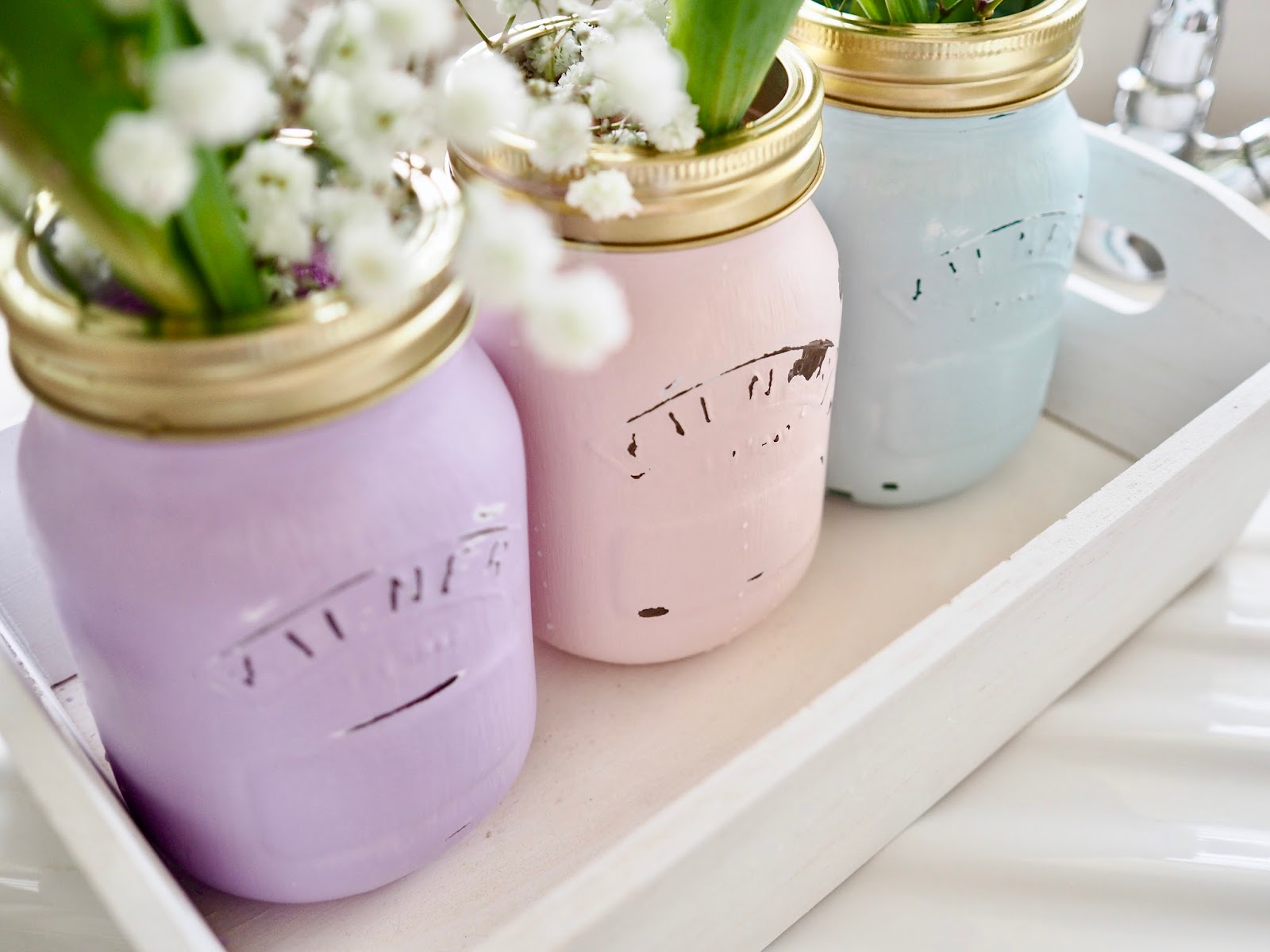 VideoMother's day DIY gifts using chalk paint and jars. Dainty Dress