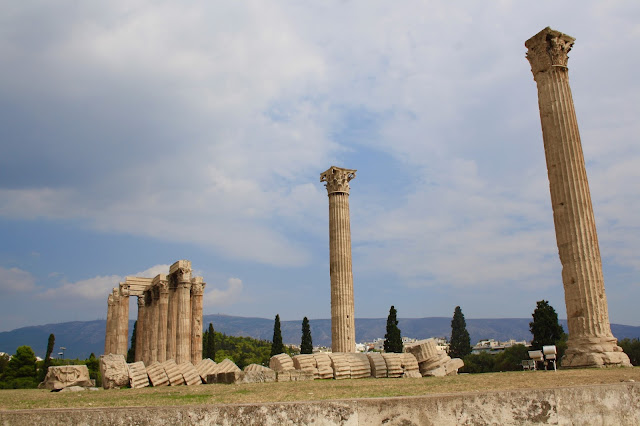 athens sightseeing archaeologist travel temple olympian zeus