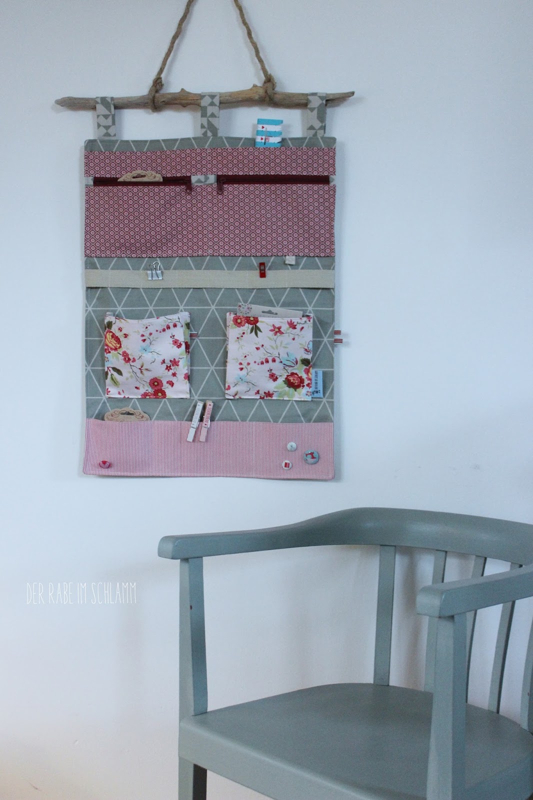 Der Rabe im Schlamm: Ein Wand-Utensilo nach dem Buch "Fantastisch