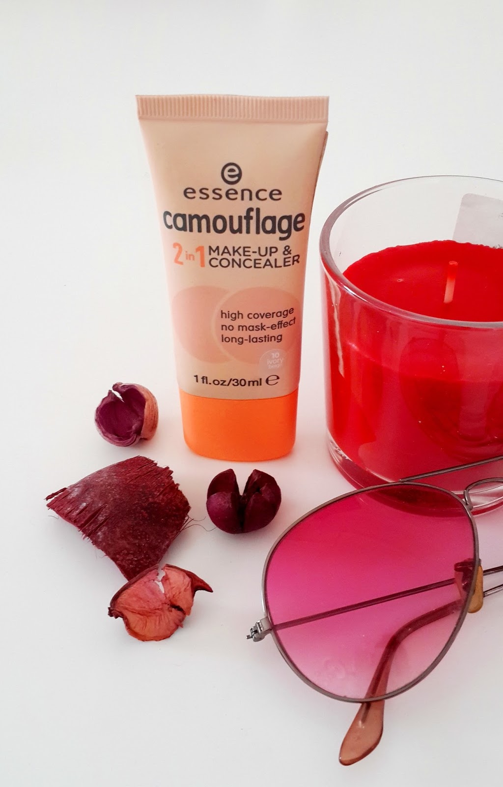 Kırmızı Saçlı Rapunzel: Essence Camouflage 2 in 1 Make Up & Concealer